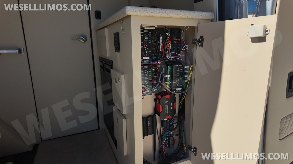 Photo of CEO SUV Mobile Office for sale: 2019 Mercedes-Benz Med Spa Sprinter Van by Midwest Automotive Designs