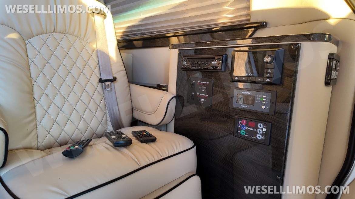 Photo of CEO SUV Mobile Office for sale: 2019 Mercedes-Benz Med Spa Sprinter Van by Midwest Automotive Designs