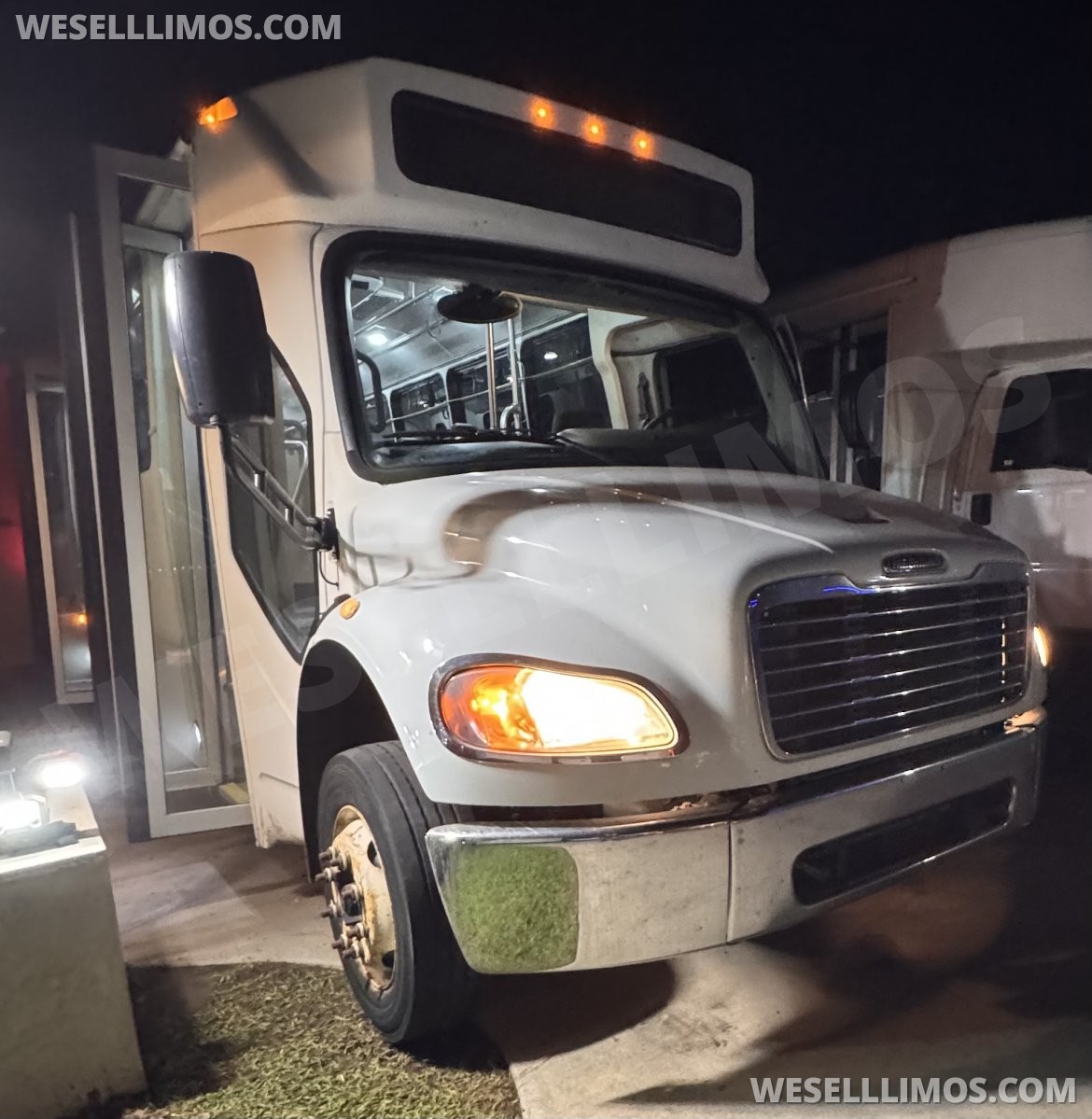 Shuttle Bus for sale: 2017 Freightliner M2 45&quot;