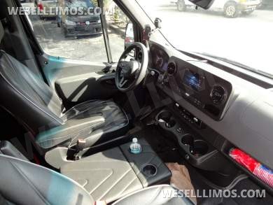 2019 Executive Coach Builders Mercedes-Benz 3500 Sprinter Limousine Sprinter - Sprinter for Sale in Delray Beach, FL - Photo 13