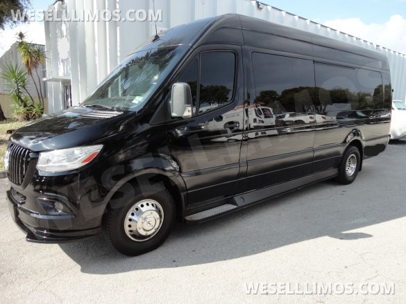 2019 Mercedes-Benz 3500 Sprinter Limousine Sprinter for Sale in Delray Beach, FL - Main Photo