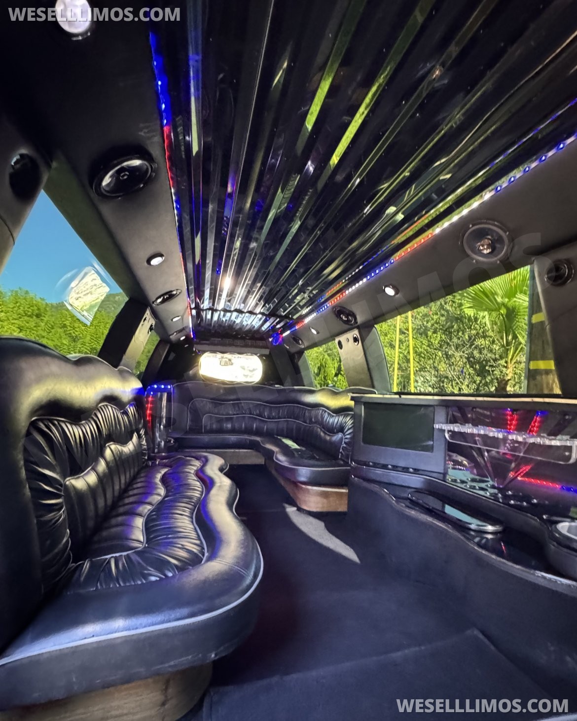 Photo of Limousine for sale: 2009 Cadillac Cadillac Escalade 30&quot; by Tiffany