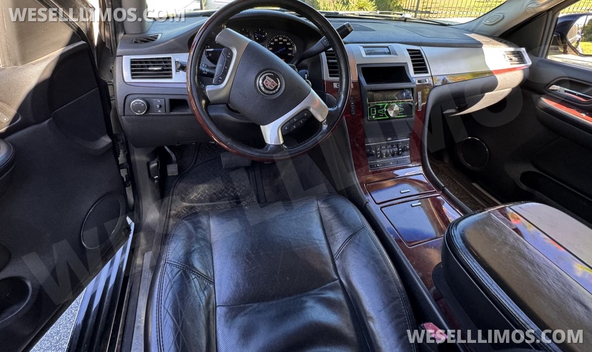 Photo of Limousine for sale: 2009 Cadillac Cadillac Escalade 30&quot; by Tiffany