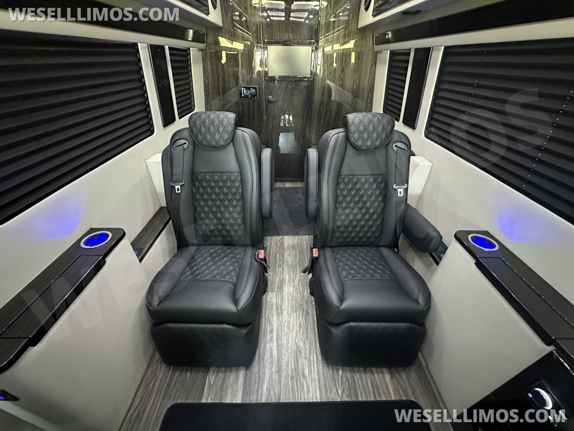 Photo of Sprinter for sale: 2026 OGV Luxury Coach V-Cruise 10OBA 288&quot;