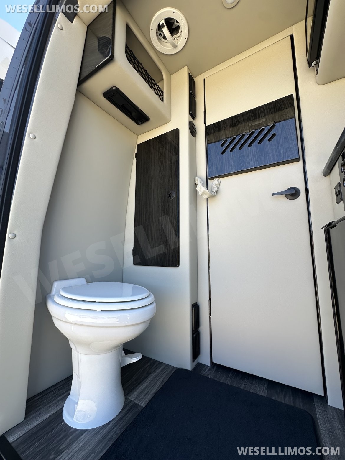 Photo of Sprinter for sale: 2026 OGV Luxury Coach V-Cruise 10OBA 288&quot;