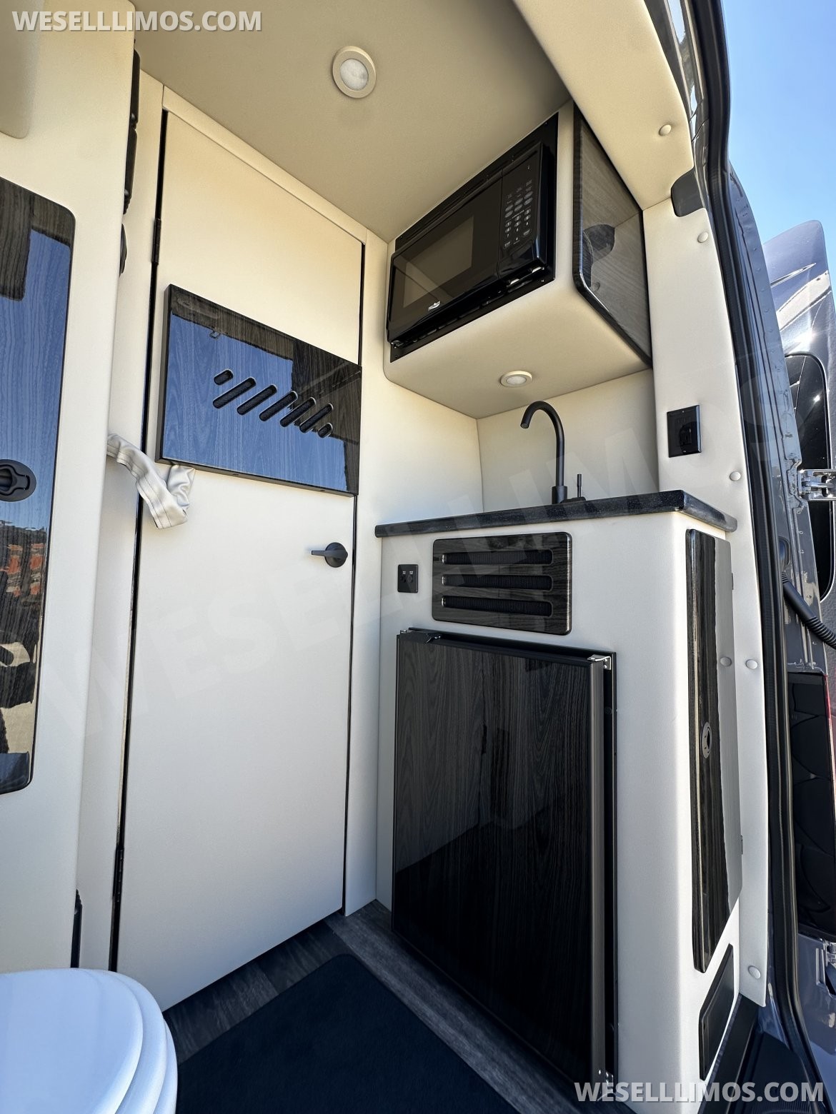 Photo of Sprinter for sale: 2026 OGV Luxury Coach V-Cruise 10OBA 288&quot;