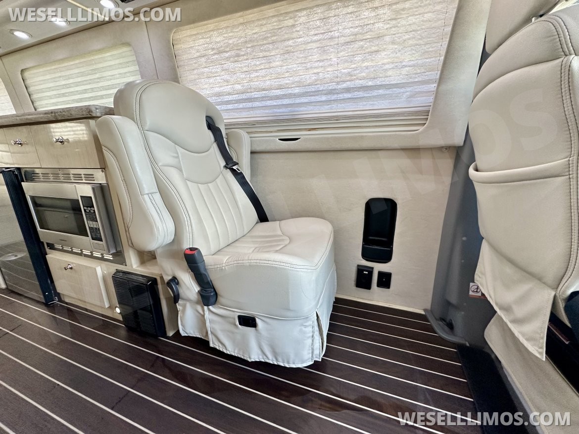 Photo of Sprinter for sale: 2015 Mercedes-Benz Airstream Interstate Lounge Ext 288&quot; by Airstream