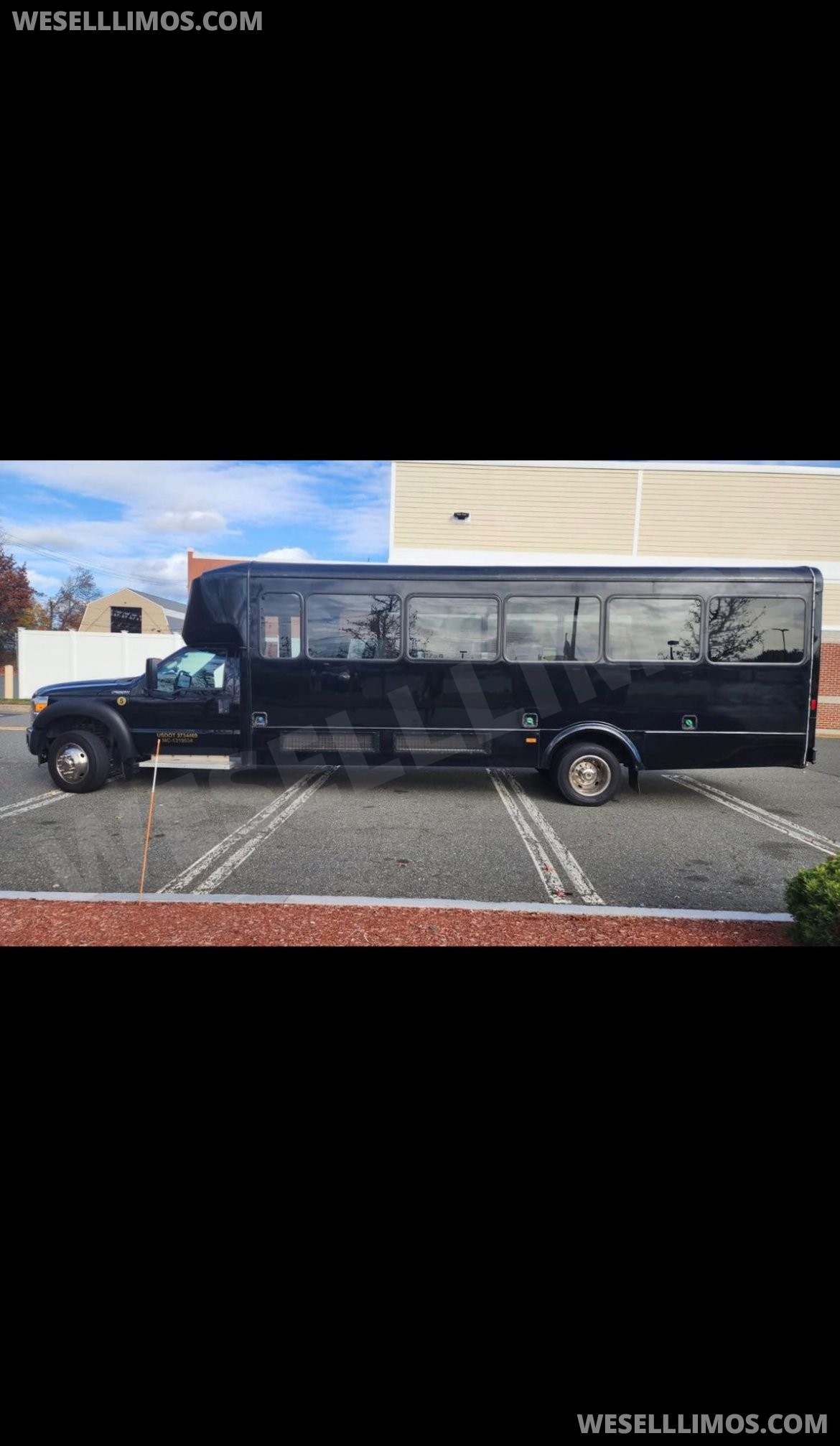 Photo of Shuttle Bus for sale: 2013 Ford F550