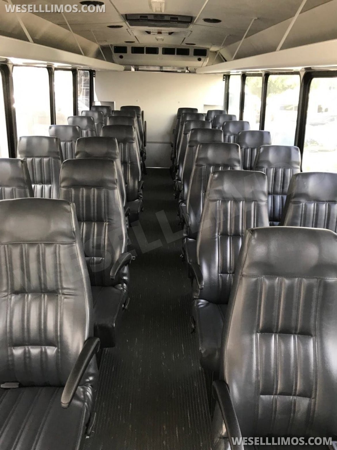 Photo of Shuttle Bus for sale: 2013 Ford F550