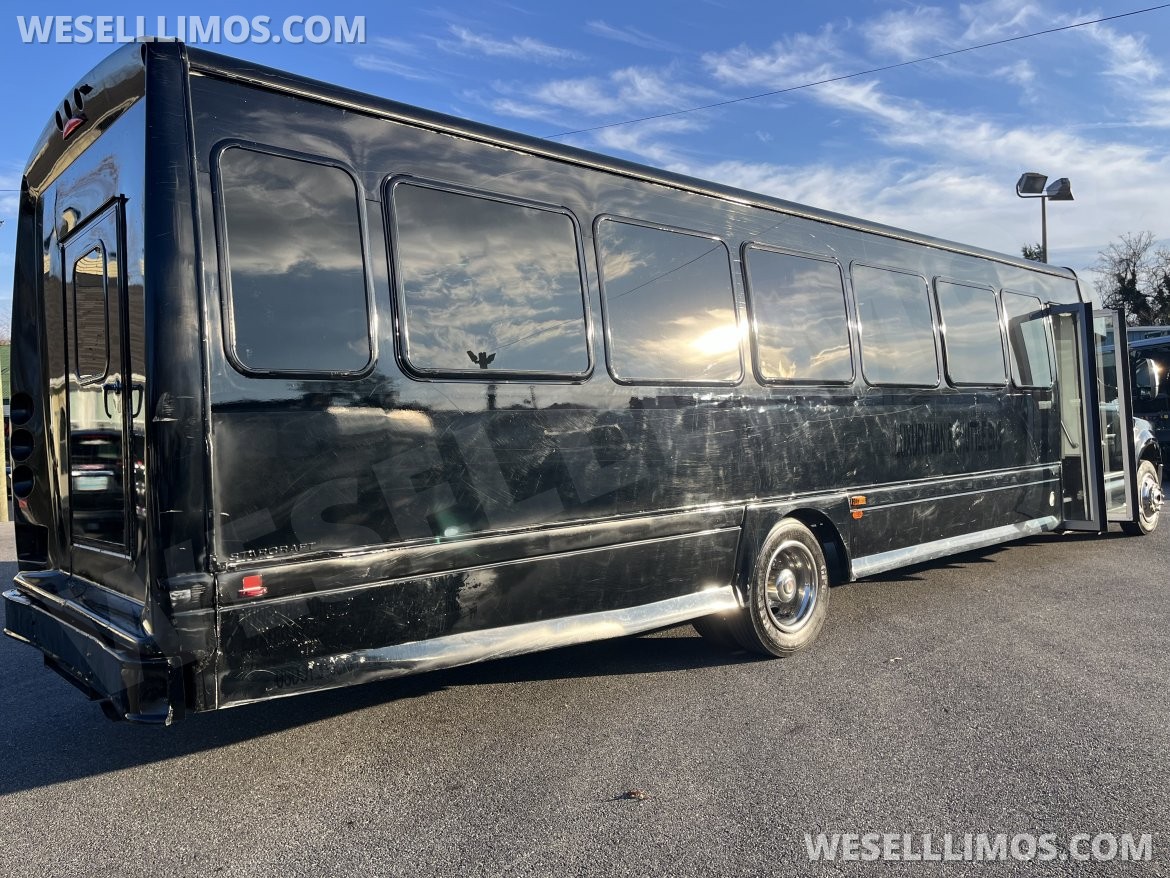 Photo of Shuttle Bus for sale: 2016 Ford F650 by Starcraft