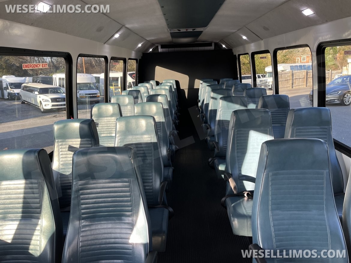 Photo of Shuttle Bus for sale: 2016 Ford F650 by Starcraft