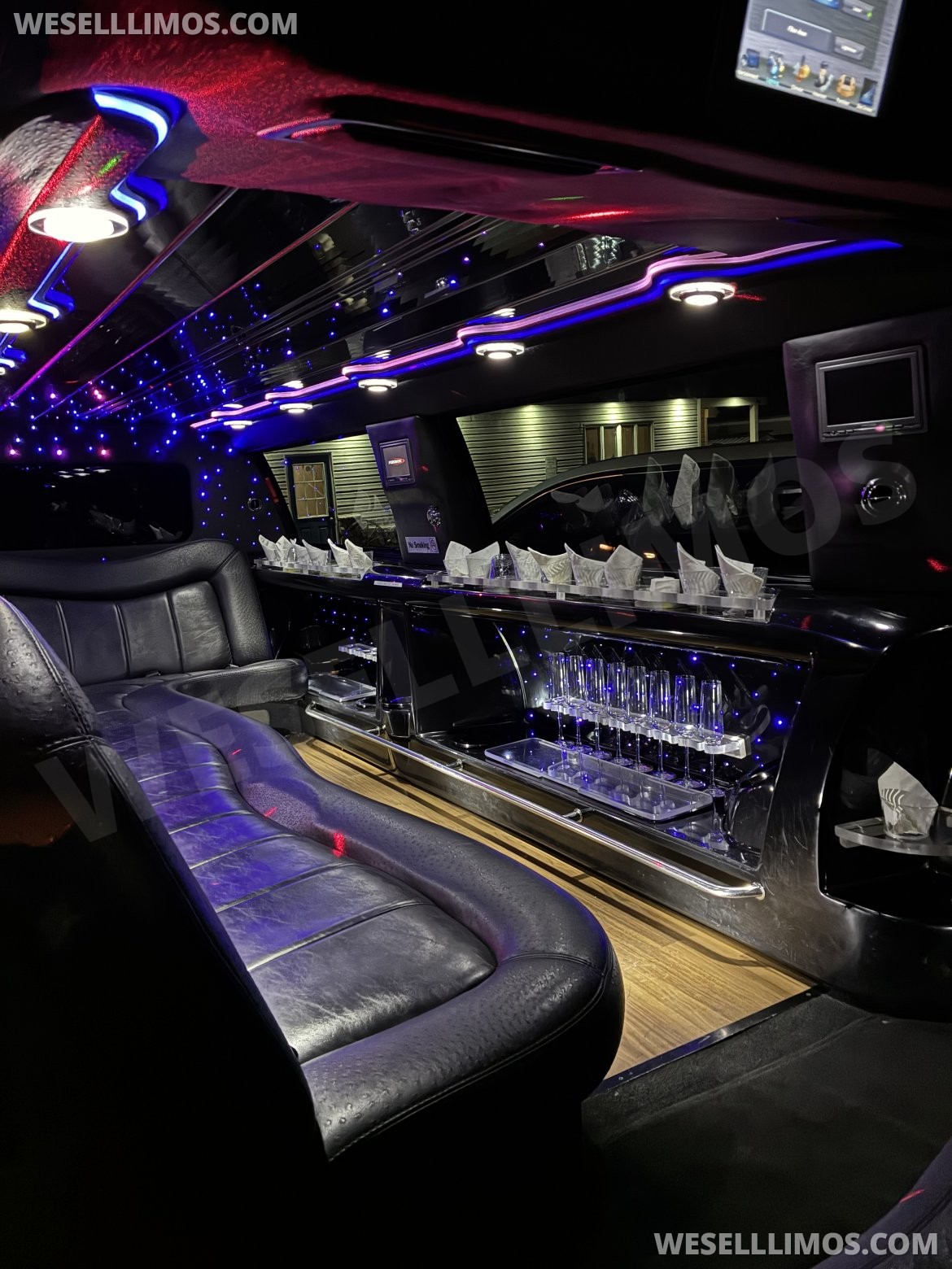 Photo of SUV Stretch for sale: 2014 Lincoln Navigator 140" by Tiffany