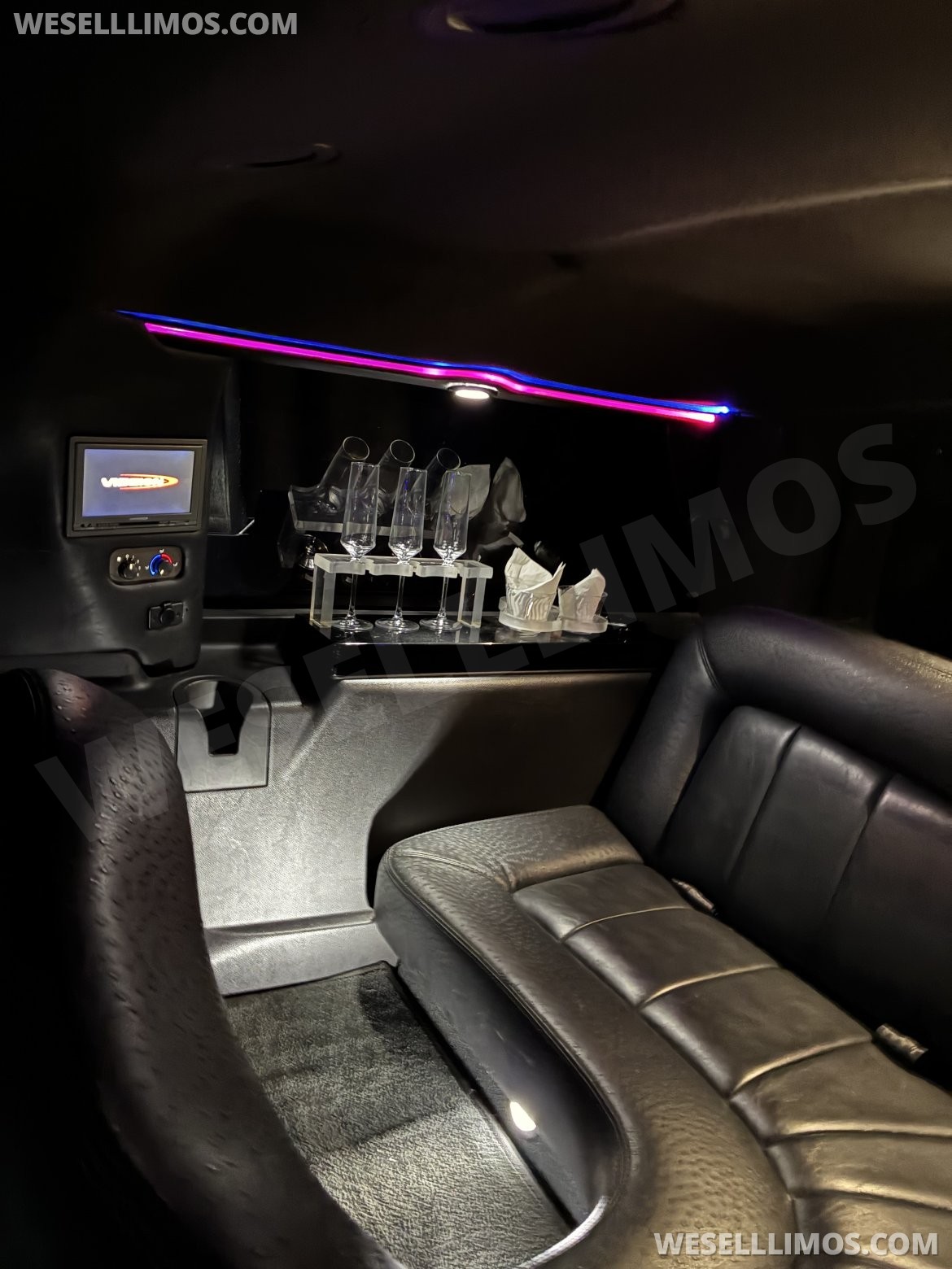 Photo of SUV Stretch for sale: 2014 Lincoln Navigator 140" by Tiffany