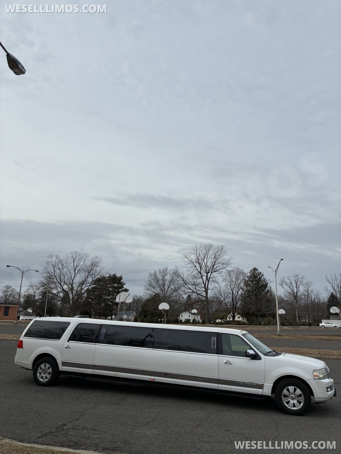 Photo of SUV Stretch for sale: 2014 Lincoln Navigator 140" by Tiffany