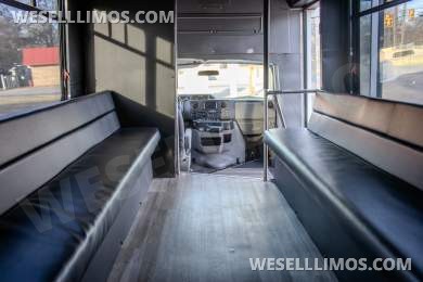 2009 Chevrolet E-450 Party Bus - Limo Bus for Sale in Birmingham, AL - Photo 2