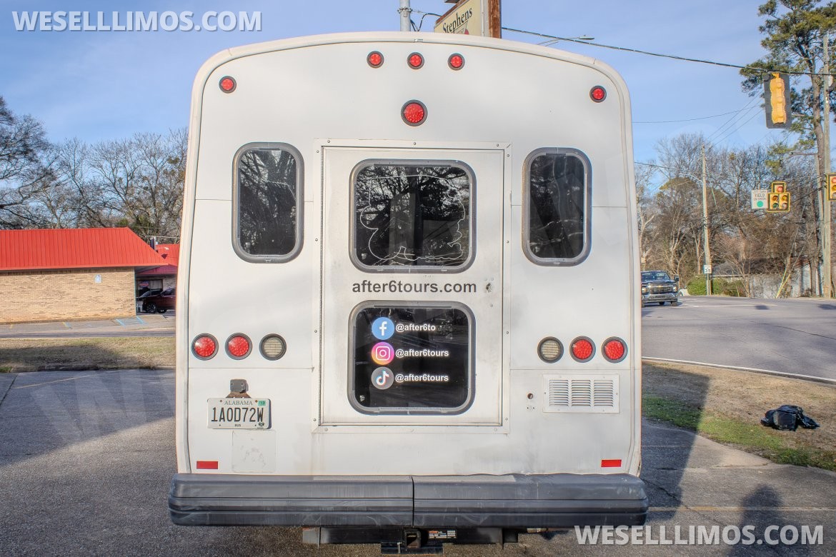 Photo of Limo Bus for sale: 2009 Chevrolet E-450 24"