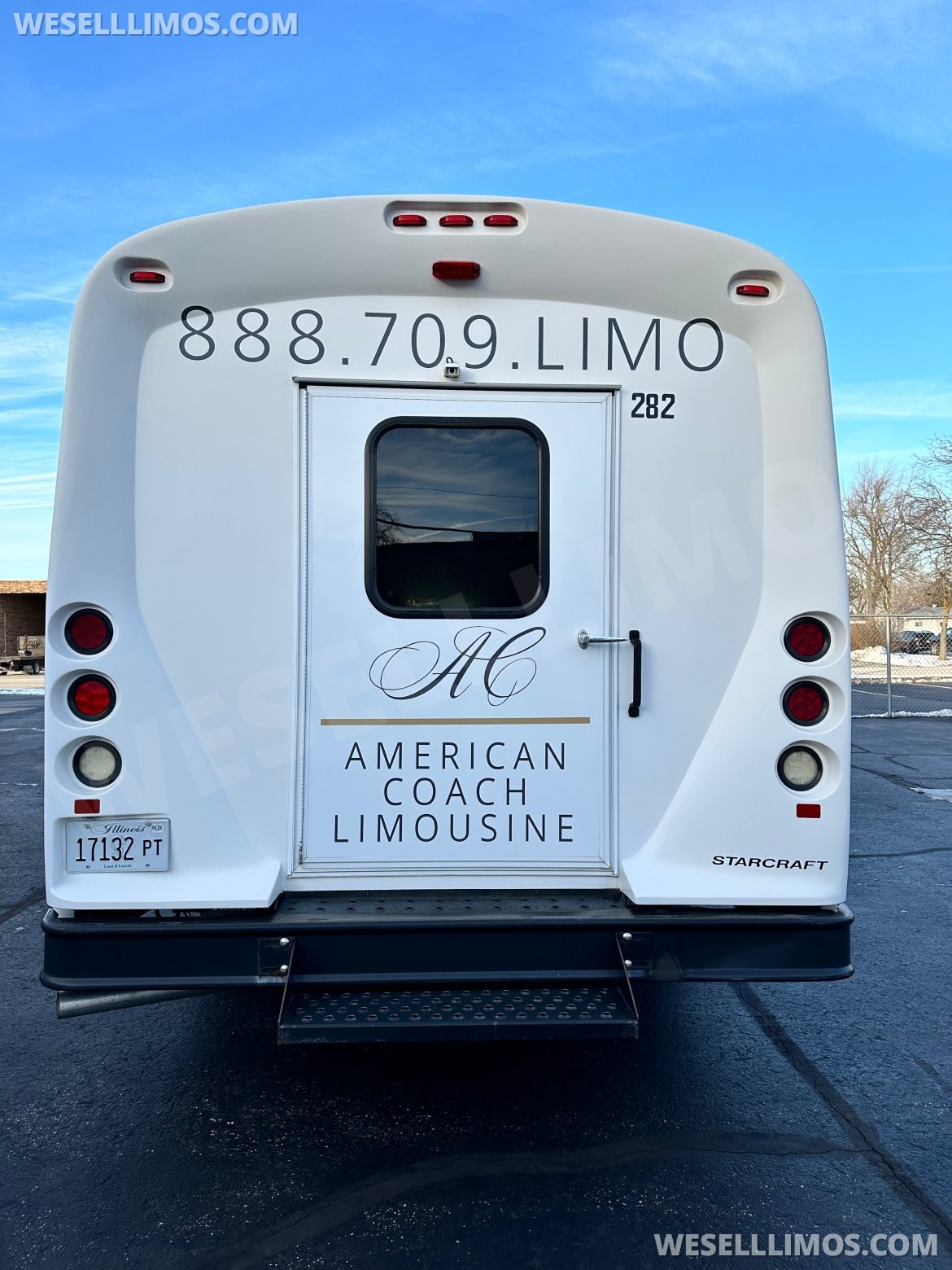 Photo of Executive Shuttle for sale: 2015 Ford 450 by StarCraft