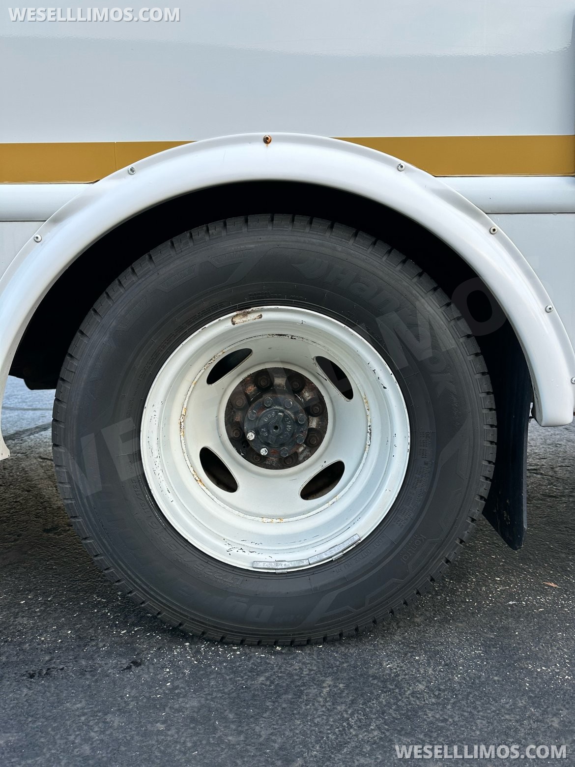 Photo of Executive Shuttle for sale: 2015 Ford 450 by StarCraft