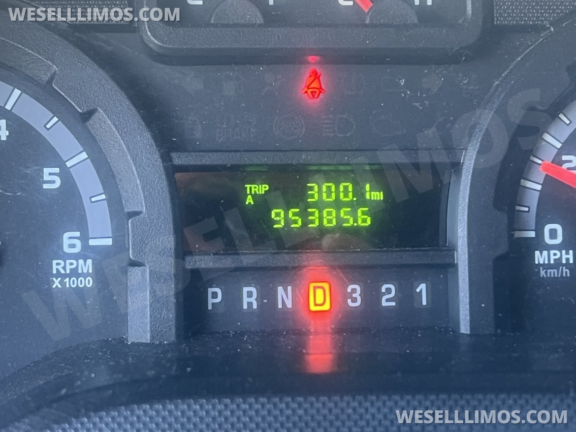 Photo of Limo Bus for sale: 2013 Ford E450 24" by Federal Coach