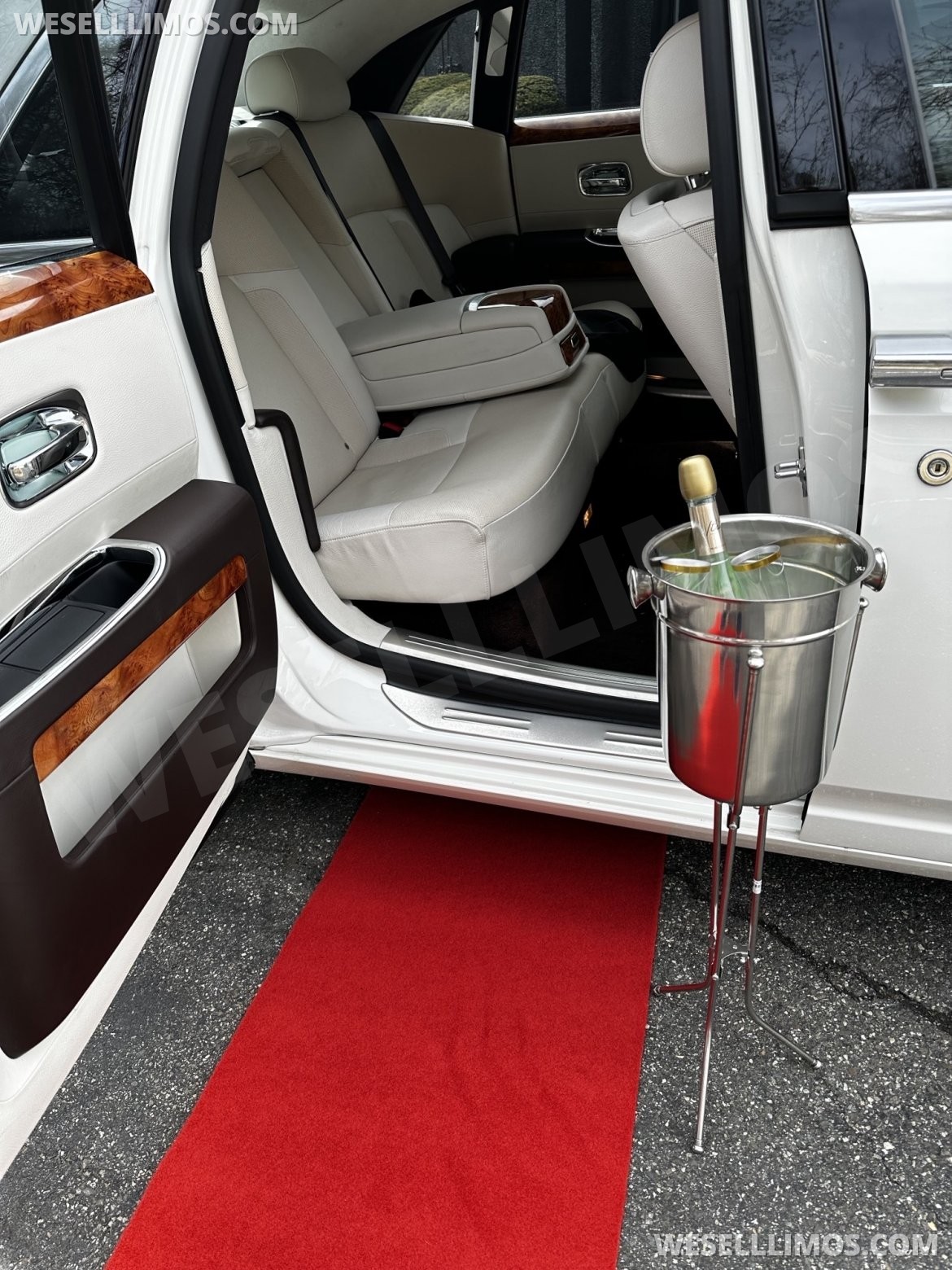 Photo of Sedan for sale: 2010 Rolls-Royce Ghost by Rolls Royce