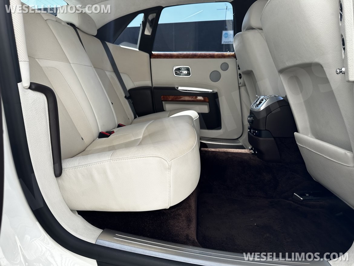 Photo of Sedan for sale: 2010 Rolls-Royce Ghost by Rolls Royce