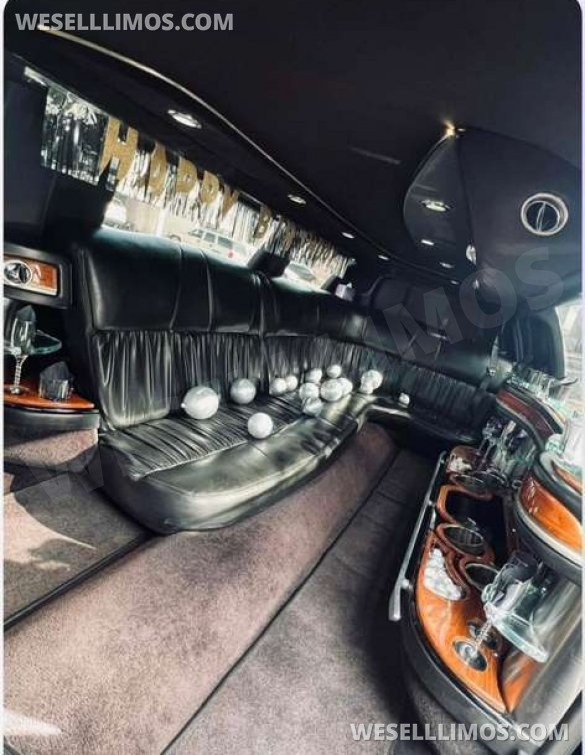 2011 Lincoln MKT Limousine for Sale in Aurora, CO - Photo 3