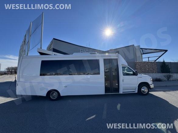 2017 Ford E-450 23 Passenger Shuttle Bus for Sale in Springfield, MO - Photo 3
