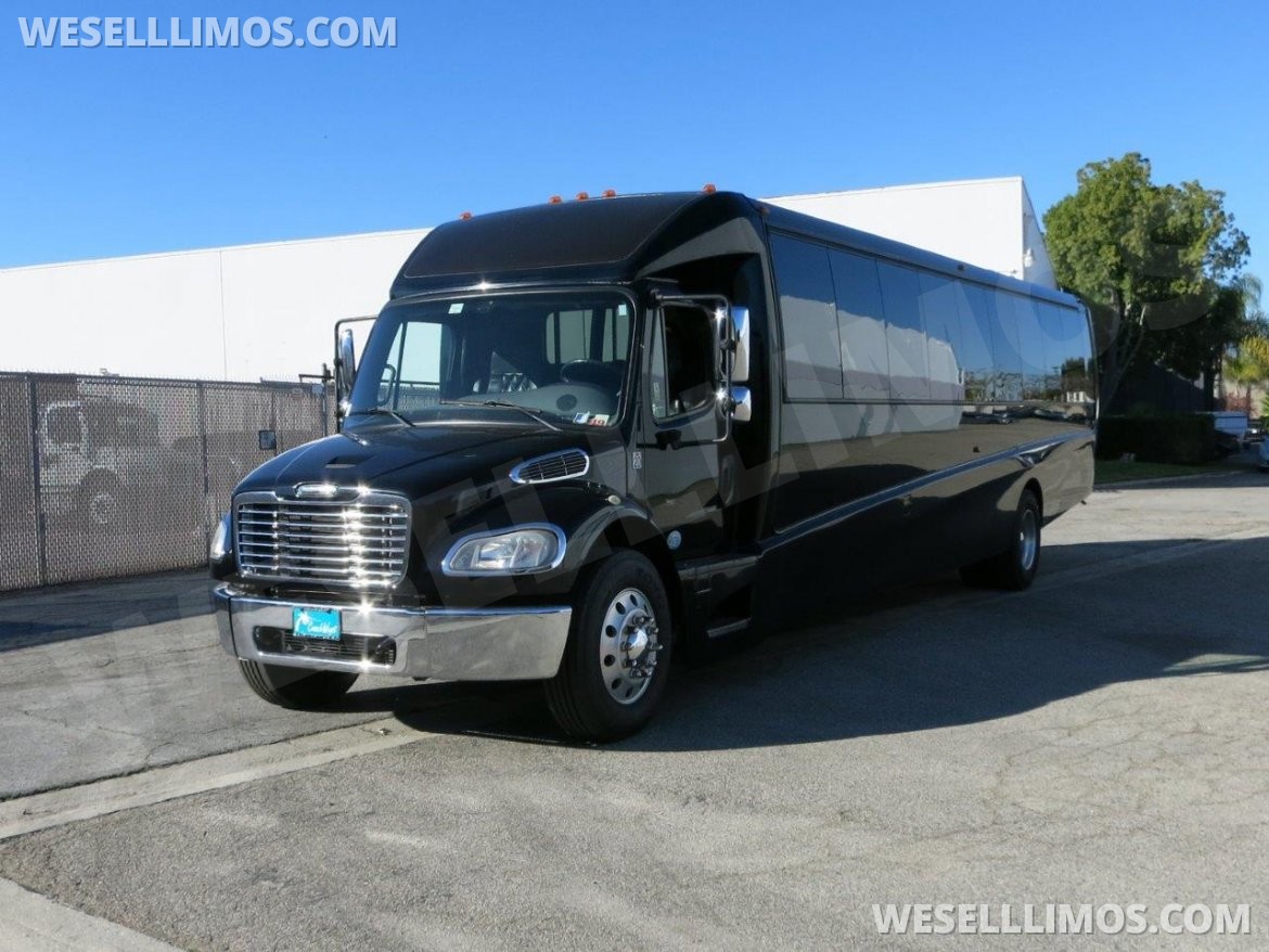 Limo Bus for sale: 2014 Freightliner M2 GM40 Limousine Bus 40" by Grech Motors