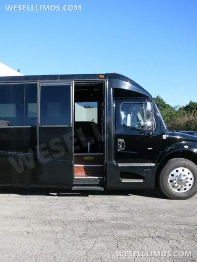 2014 Grech Motors Freightliner M2 GM40 Limousine Bus - Limo Bus for Sale in CARSON, CA - Photo 7