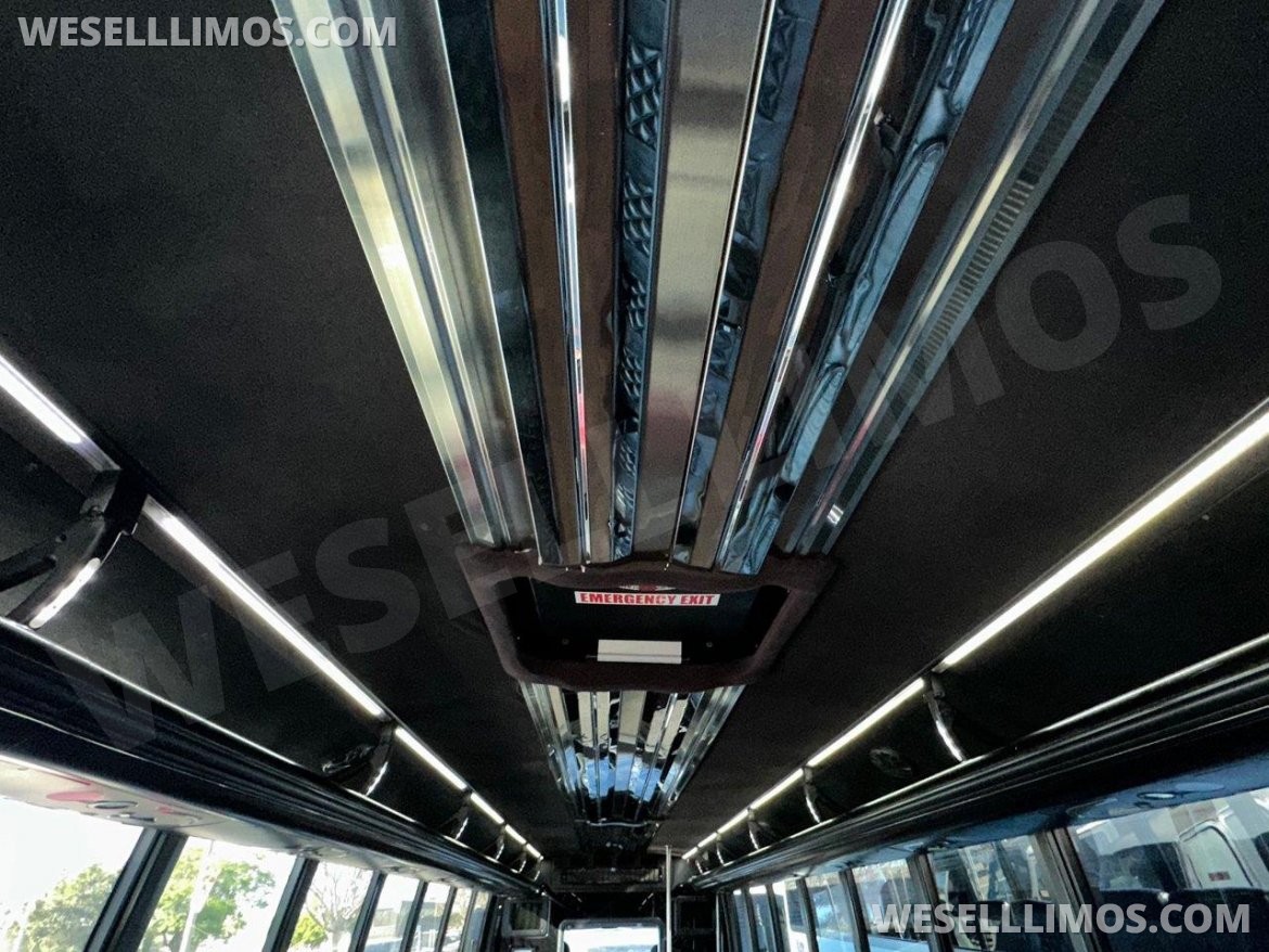 Photo of Limo Bus for sale: 2014 Freightliner M2 GM40 Limousine Bus 40" by Grech Motors