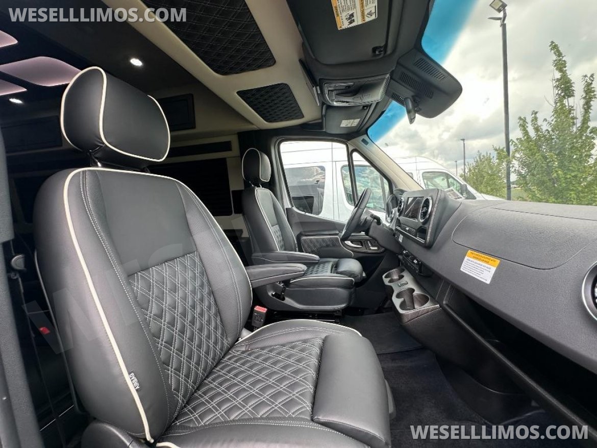 Photo of Motorcoach for sale: 2025 OGV Luxury Coach V-Cruise 10OB by OGV Luxury Coach