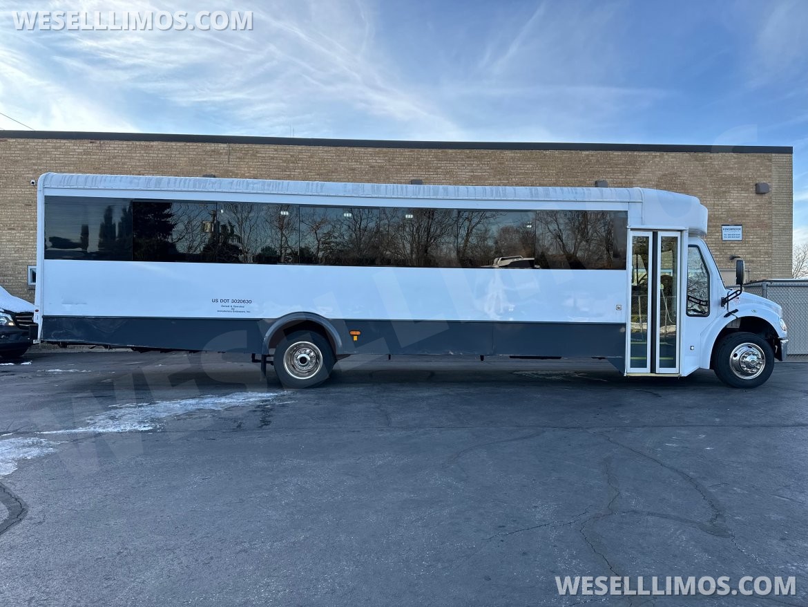 Executive Shuttle for sale: 2017 Glaval Bus 2017 by Glaval