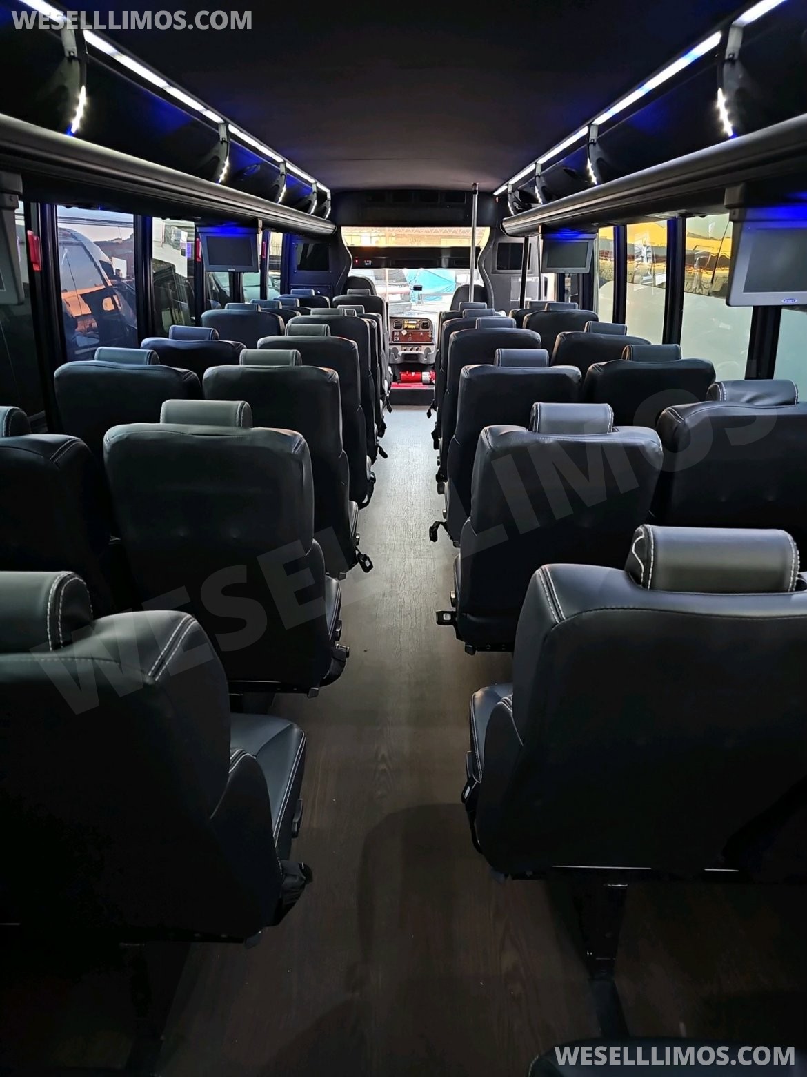 Photo of Executive Shuttle for sale: 2015 Freightliner GM40 by Grech