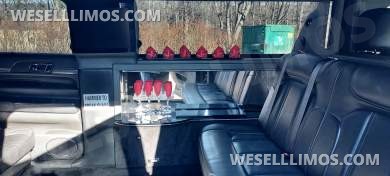 2017 Royale Lincoln MKT Limousine - Limousine for Sale in Waterbury, CT - Photo 4