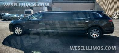 2017 Royale Lincoln MKT Limousine - Limousine for Sale in Waterbury, CT - Photo 8