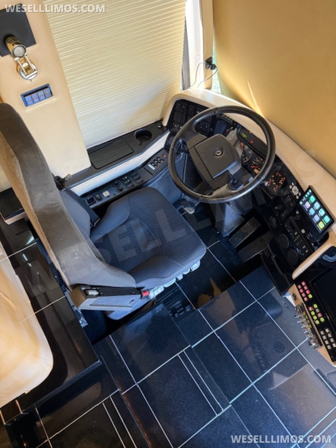 Photo of Limo Bus for sale: 2004 Prevost H3-45 VIP 45" by FEATHERLITE