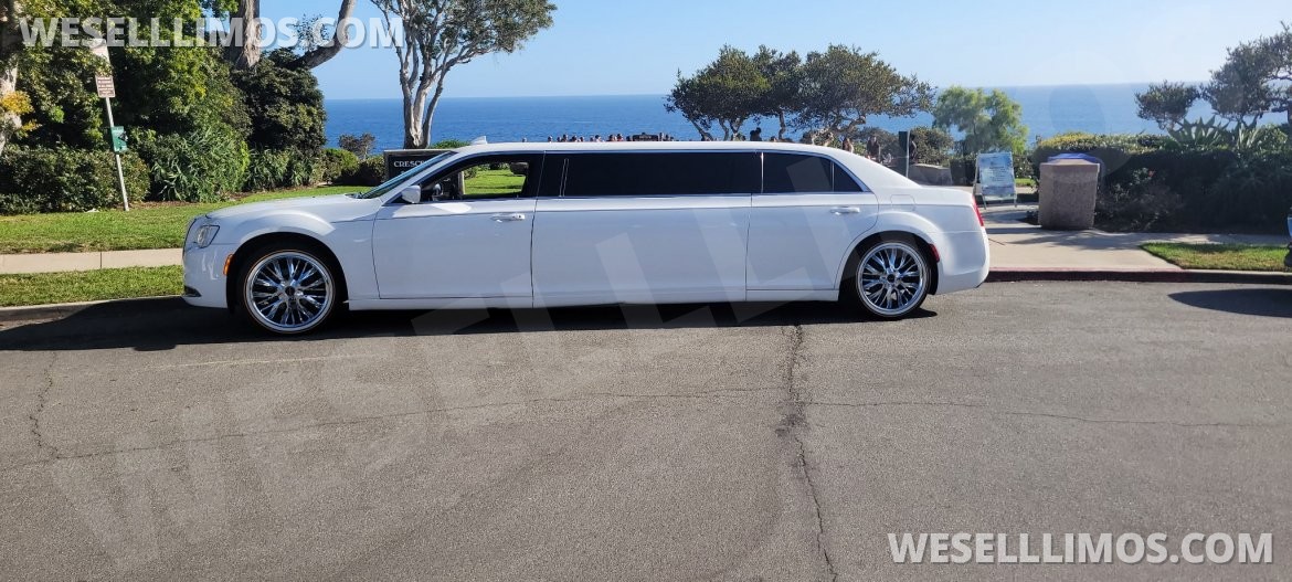 Photo of Limousine for sale: 2019 Chrysler 300 75"