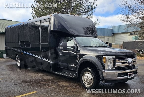 2018 Ford F550 Shuttle Bus for Sale in Fort Collins, CO - Main Photo