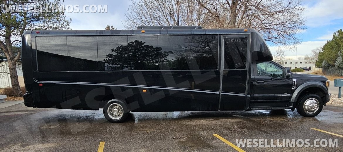 Photo of Shuttle Bus for sale: 2018 Ford F550 33" by Grech GM33
