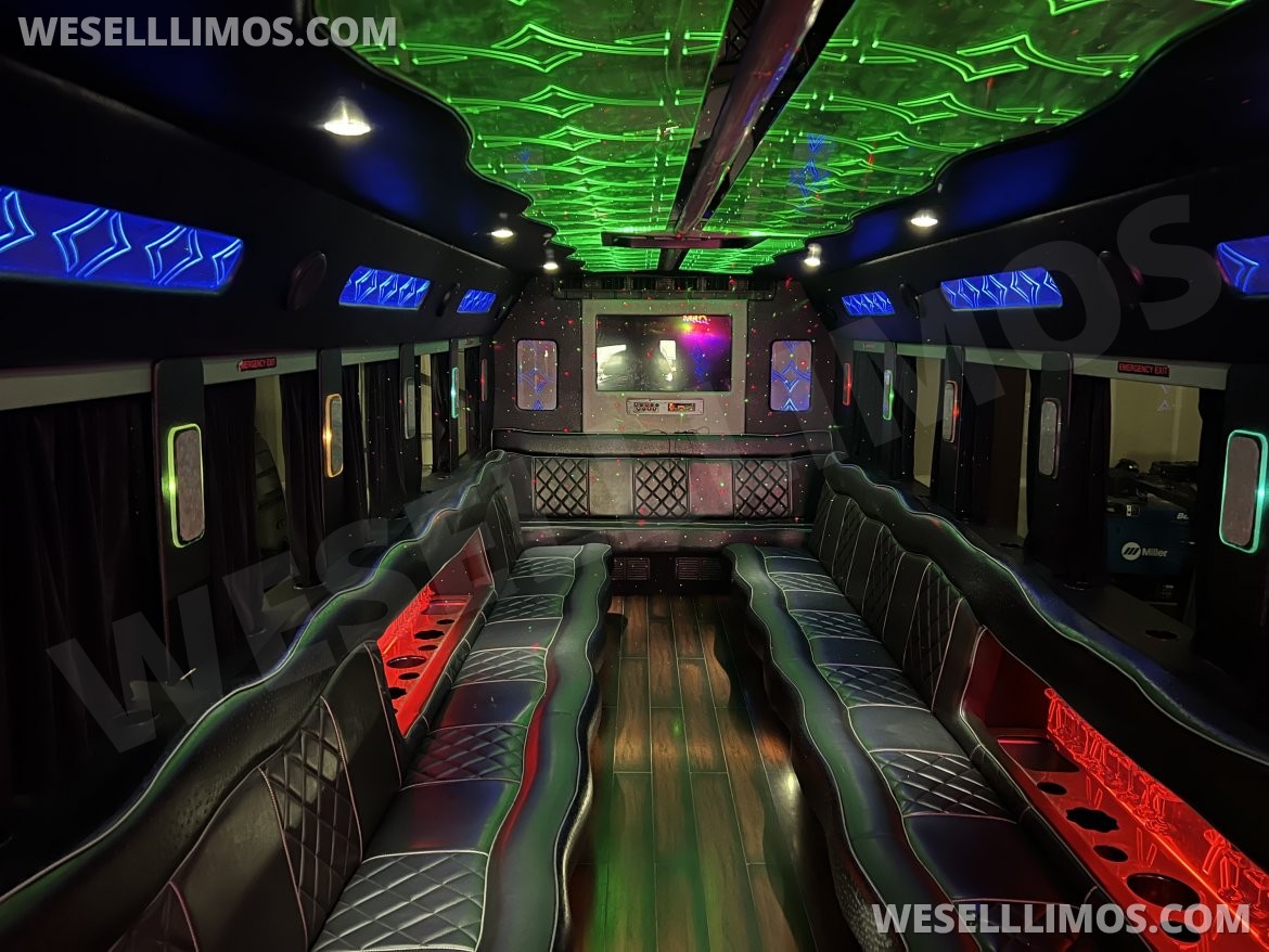 Photo of Limo Bus for sale: 2013 International Bus 30" by Navistar