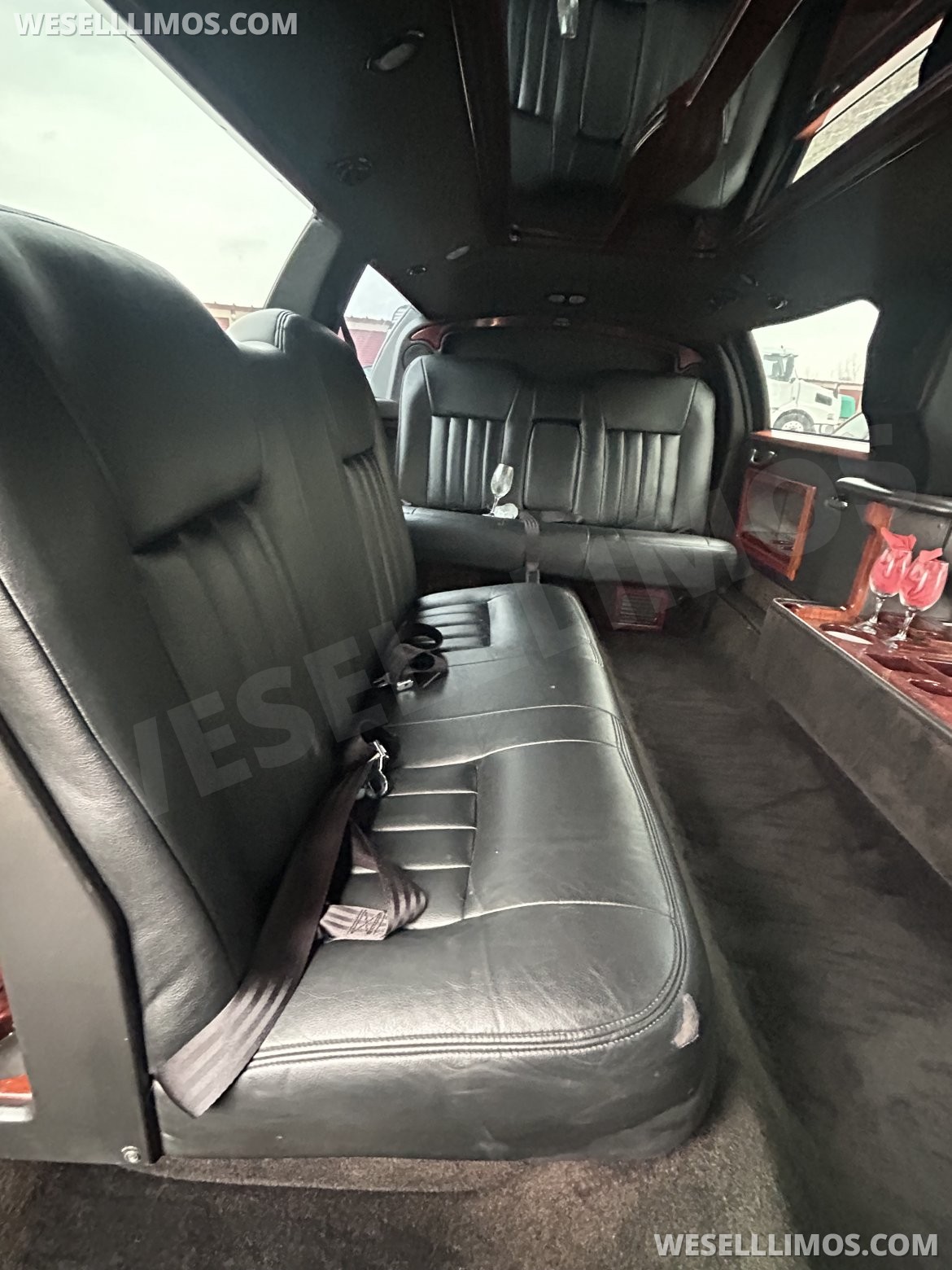 Photo of Limousine for sale: 2007 Lincoln Towncar by Da Bryan Coach