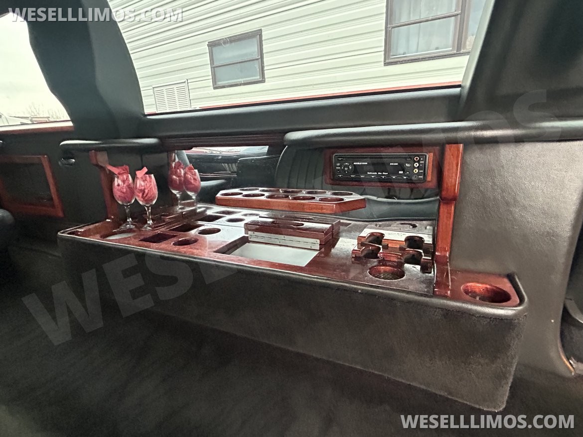 Photo of Limousine for sale: 2007 Lincoln Towncar by Da Bryan Coach