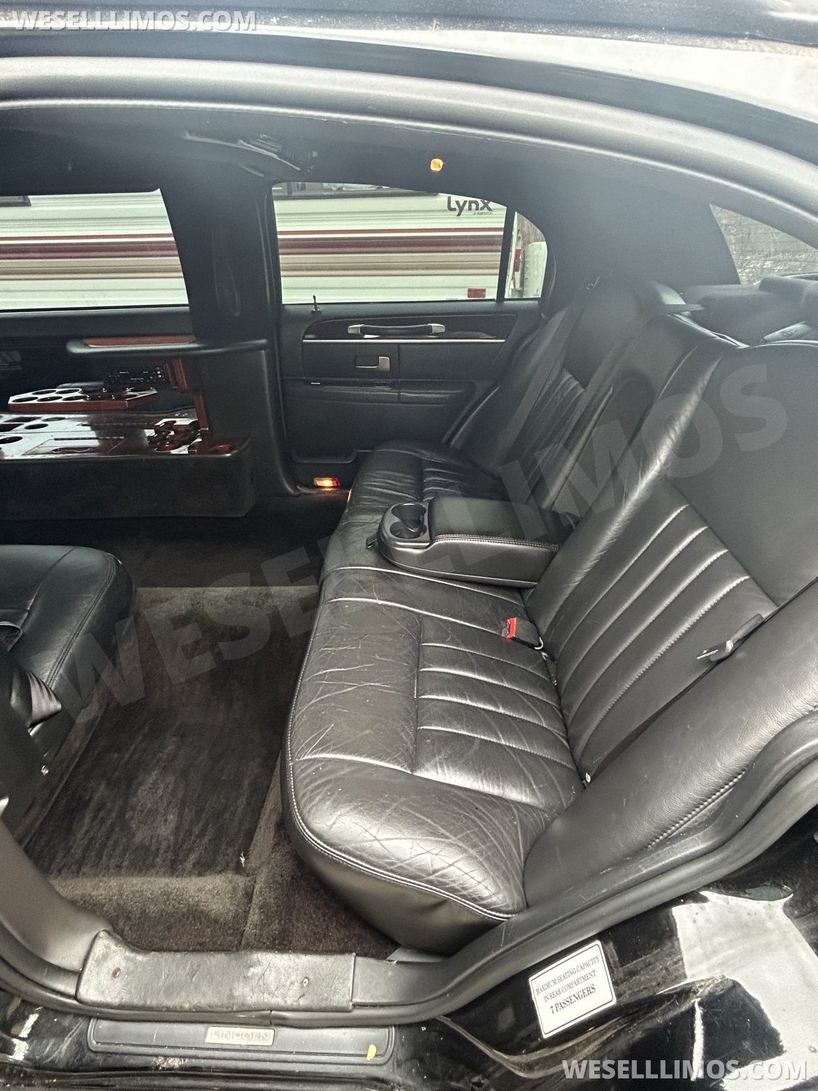 Photo of Limousine for sale: 2007 Lincoln Towncar by Da Bryan Coach