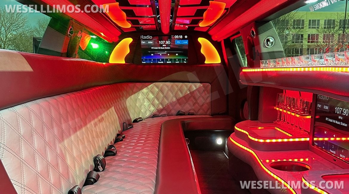 Photo of Limousine for sale: 2021 Chrysler 300 by Limos by Moonlight