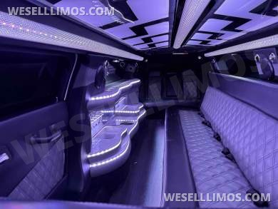 2021 Chrysler 300 Limo - Limousine for Sale in Columbus, OH - Photo 6