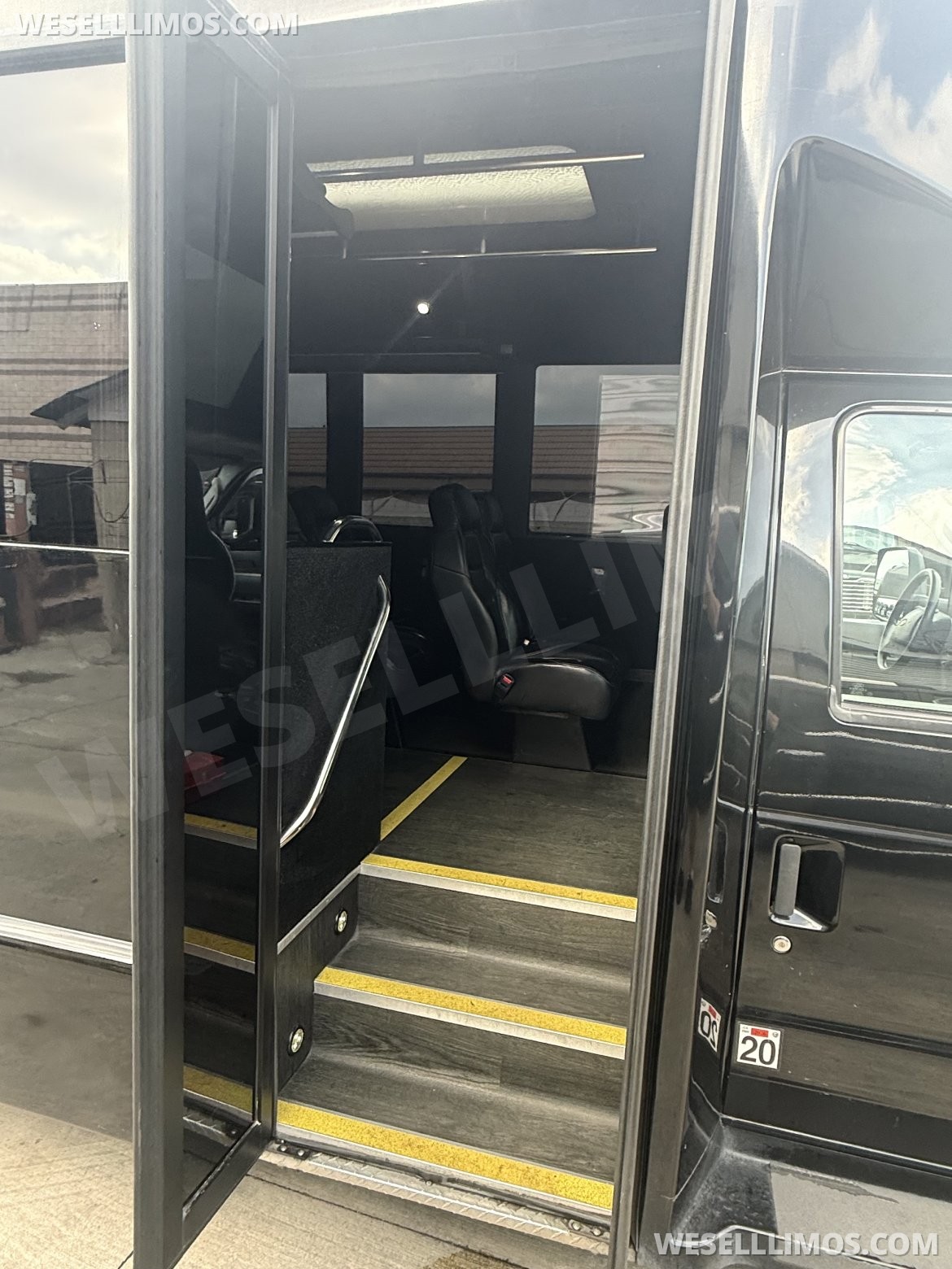 Photo of Executive Shuttle for sale: 2016 Ford E450 28" by Tiffany Coach