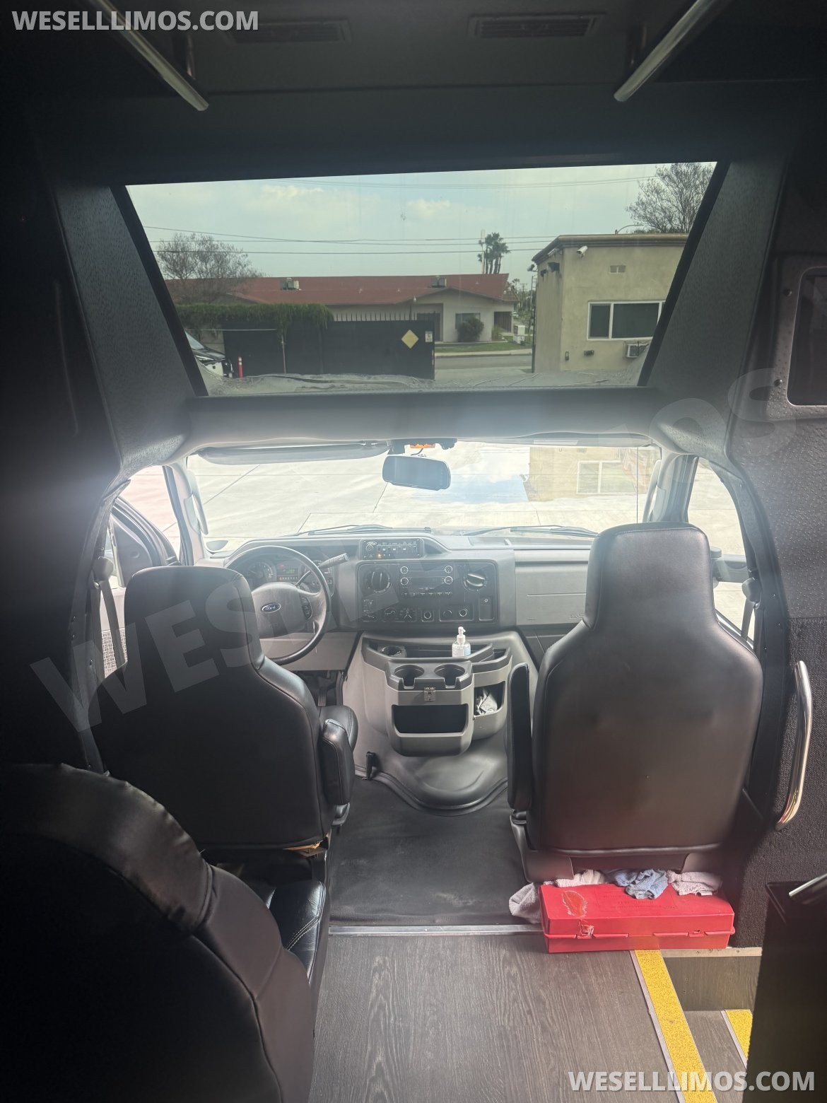 Photo of Executive Shuttle for sale: 2016 Ford E450 28" by Tiffany Coach