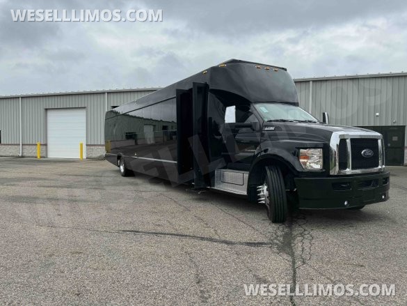 2016 Ford F-750 Limo Bus for Sale in Columbus, OH - Main Photo