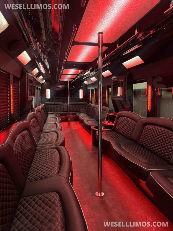 2016 Ford F-750 Limo Bus for Sale in Columbus, OH - Photo 2