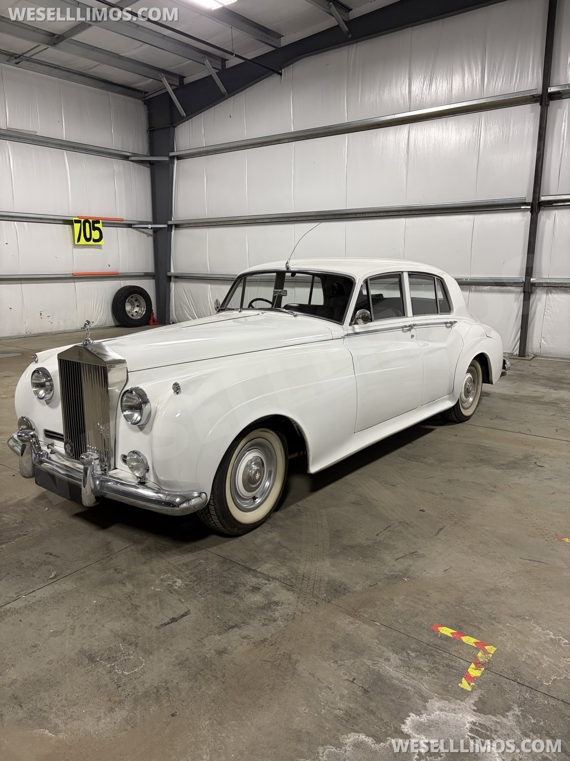 Photo of Antique for sale: 1959 Rolls-Royce Silver Cloud by Rolls Royce